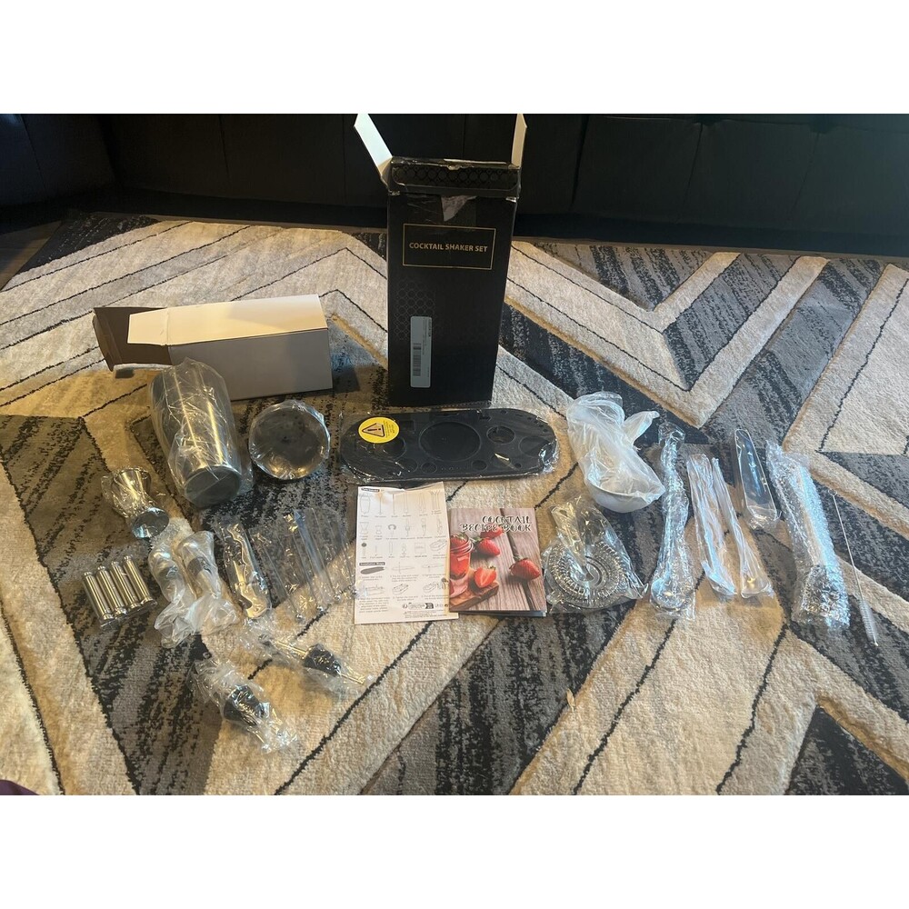 Complete Cocktail Shaker Set with Accessories and Acrylic Stand